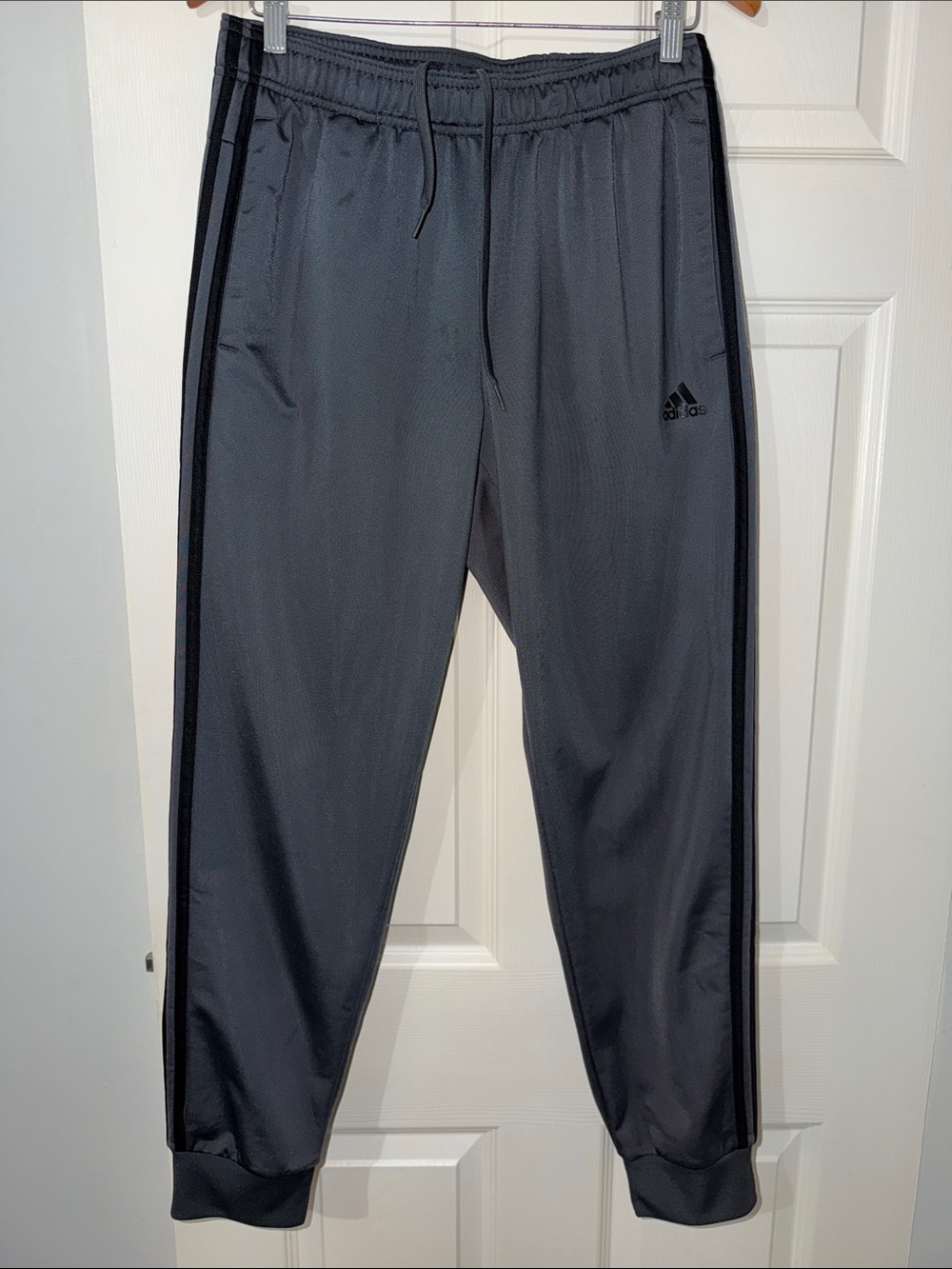 Adidas Men’s Joggers / Track Pants
Size Medium